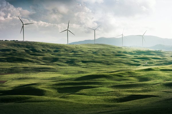 Comment promouvoir l'utilisation des énergies renouvelables dans les sites industriels?